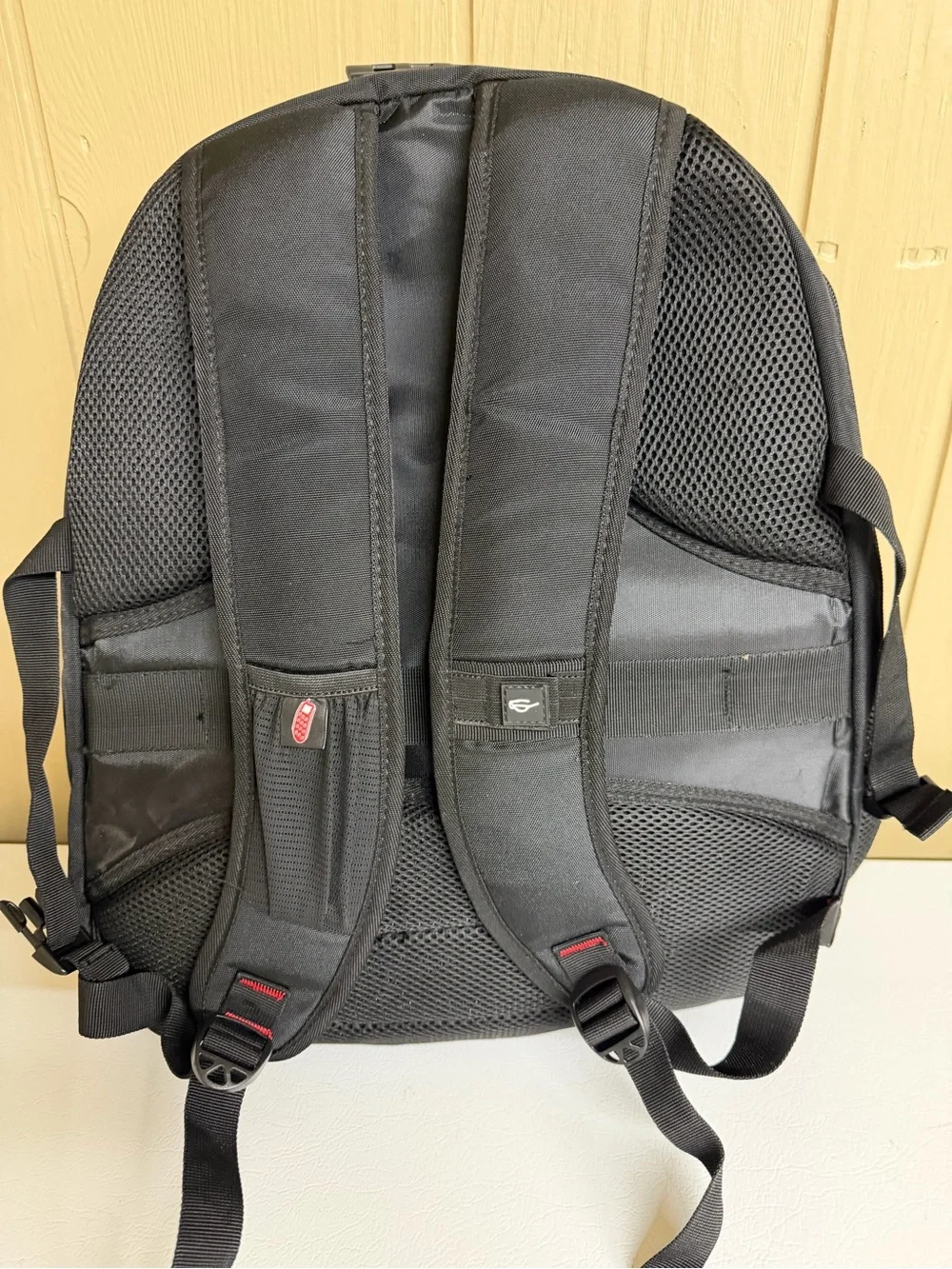 Shrradoo Black Large laptop Backpack with Red Accents